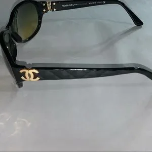 CHANEL | Accessories | 1 Chanel Black Quilted Acetate Frame  display picture 1
